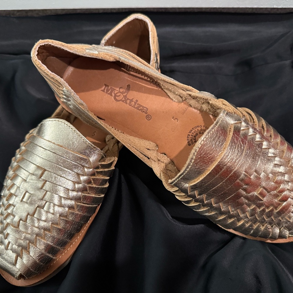 NEW-Macarena Mexican Gold color Huaraches - Picture 6 of 6